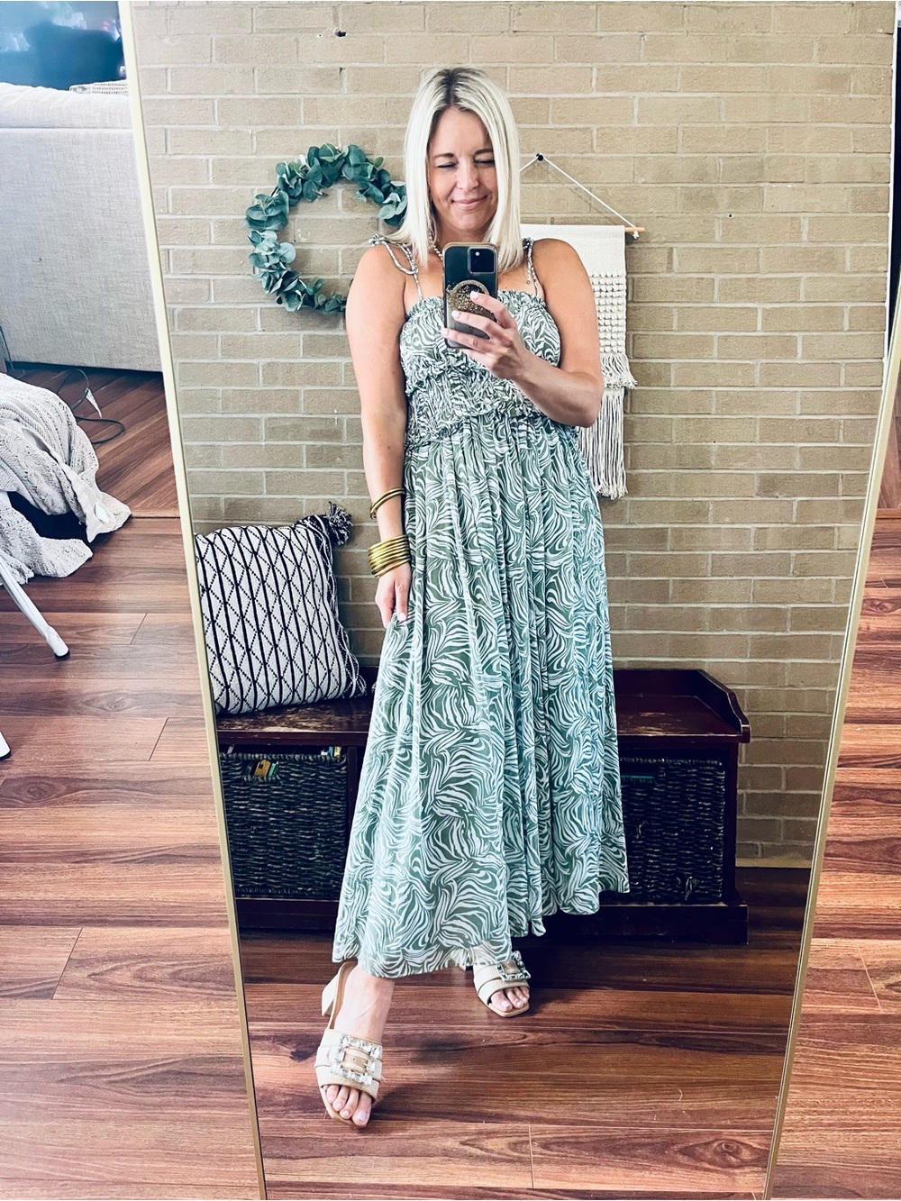 Sleeveless Green Leaf-Print Maxi Dress with Tie Straps